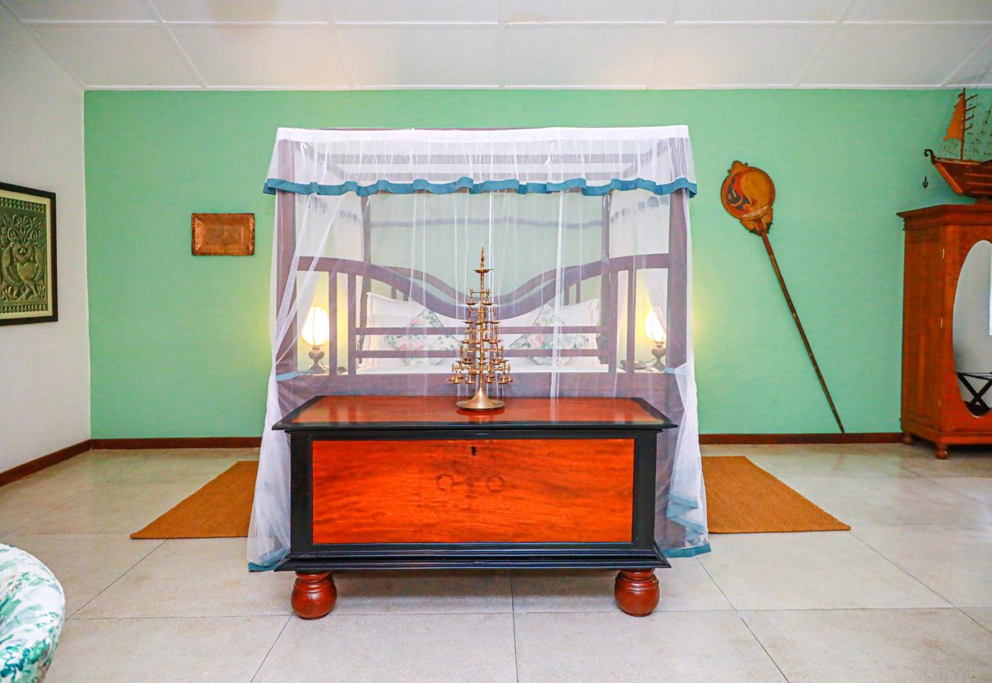 Mountbatten Bungalow- Thema Collection Канді Екстер'єр фото